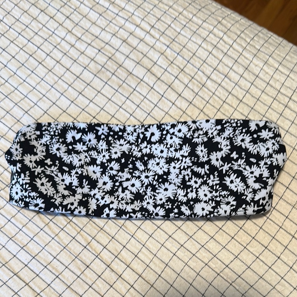 Black and White Floral Headband